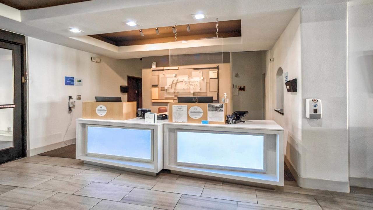 比维尔智选假日酒店 Beeville 外观 照片