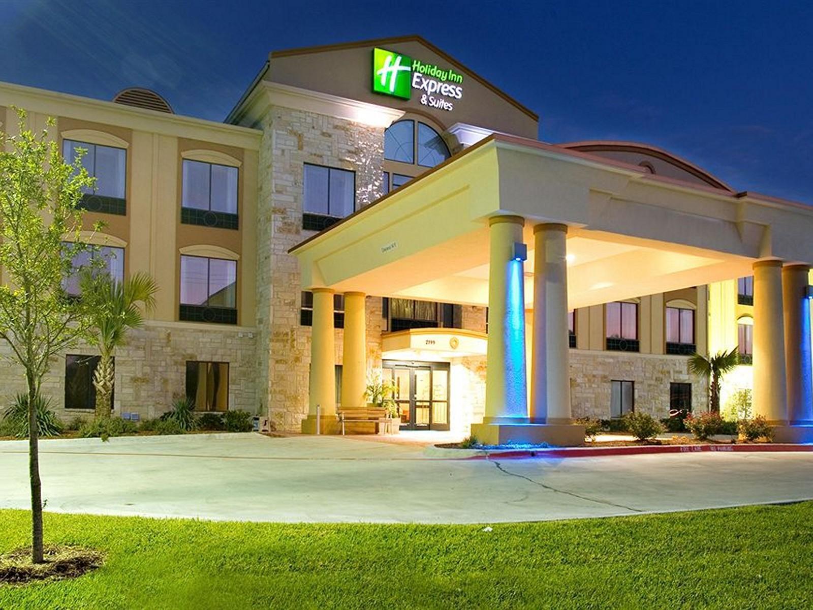 比维尔智选假日酒店 Beeville 外观 照片